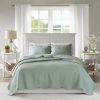 3 Piece Reversible Scalloped Edge Quilt Set