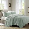 3 Piece Reversible Scalloped Edge Quilt Set